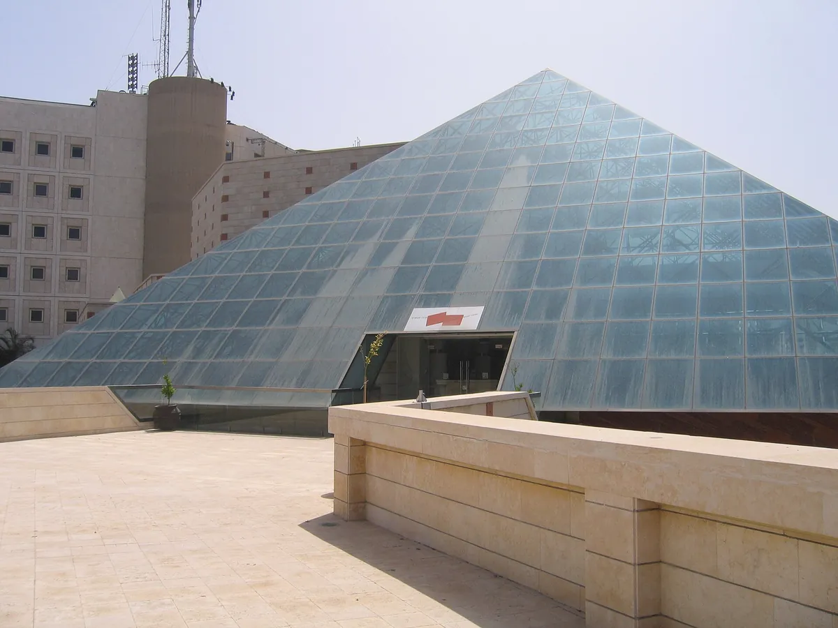 The Monart centre and Ashdod Museum of Art building