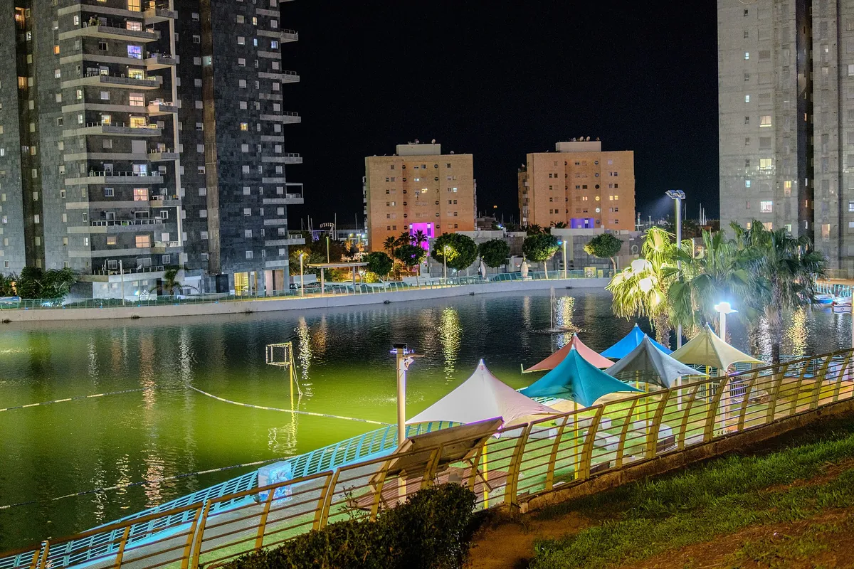 The artificial lake in Ashdod Yam Park